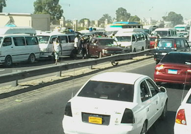 شلل مروري بسبب حادثي تصادم على الطريق الزراعي في بنها